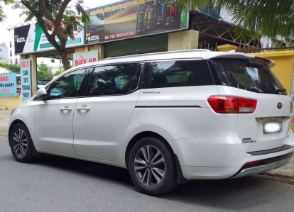 Cho thuê xe KIA Sedona theo tháng giá tốt Cho thuê xe KIA Sedona theo tháng giá tốt