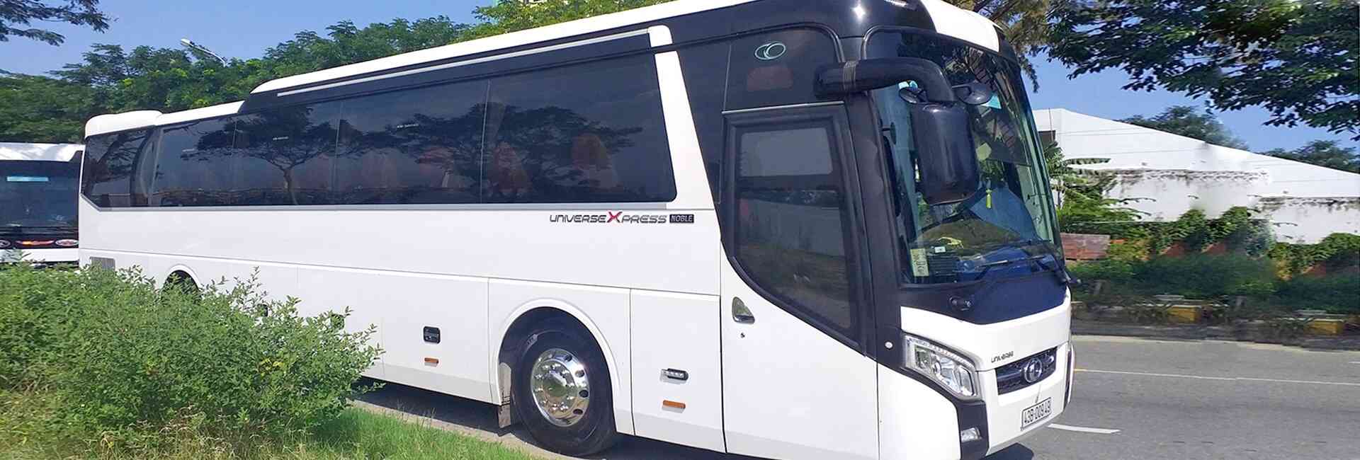 Giá thuê xe du lịch 40-45 chỗ Giá thuê xe du lịch 40-45 chỗ